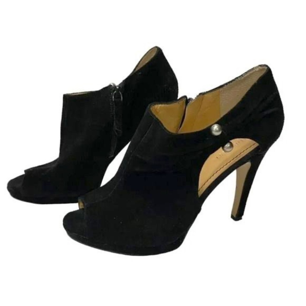 Nine West Booties 8.5 Black Suede Peep Toe Pearl Accent Cut Out Stiletto Heels